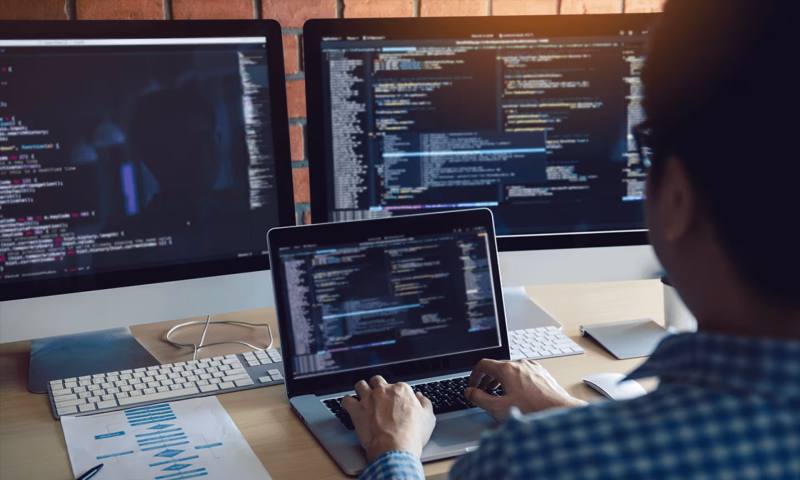 数据科学选型：R与Python如何赋能五台县网站建设？
